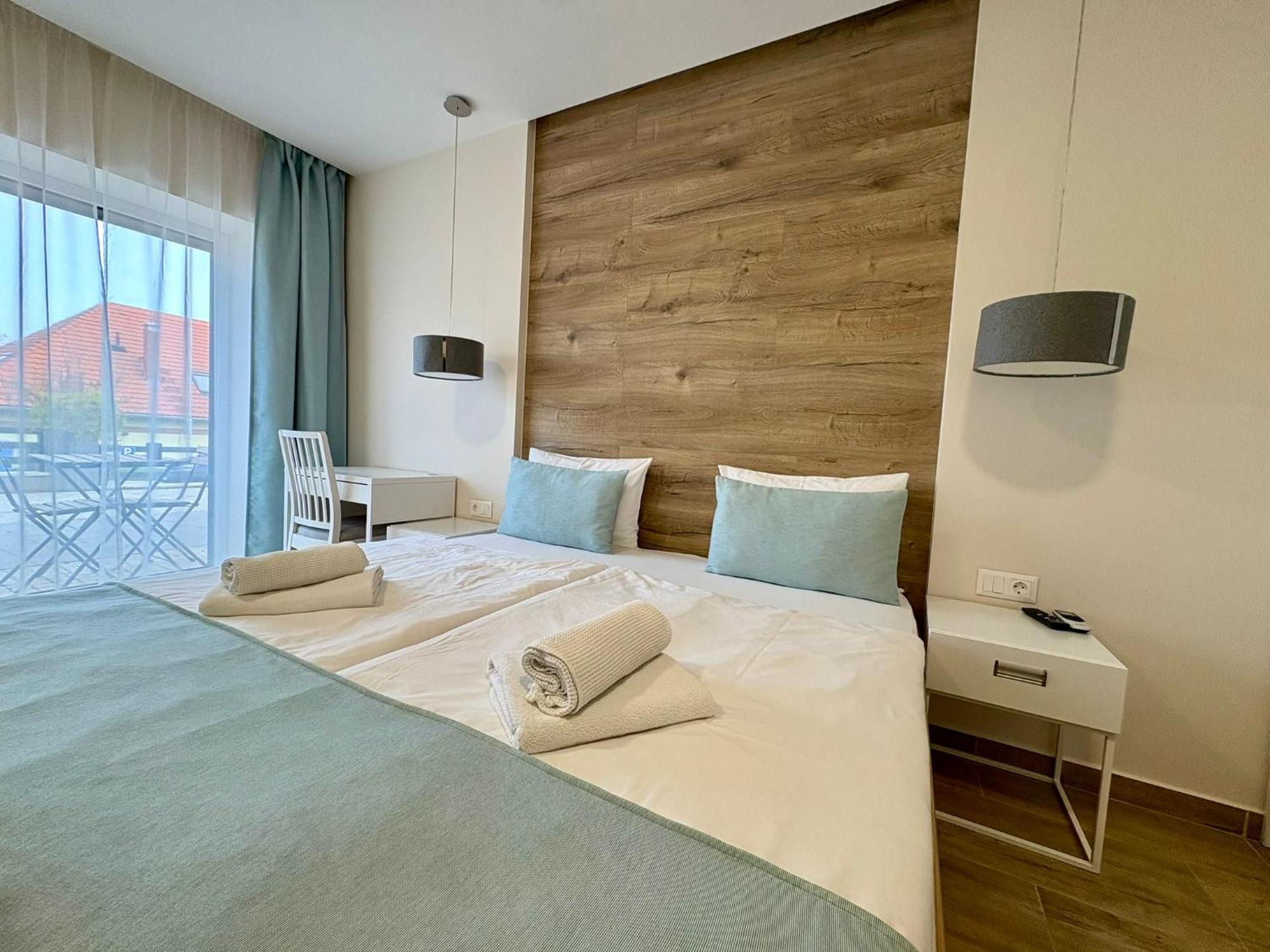 Magnolia Room & Spa - Adults Only Csopak Dış mekan fotoğraf
